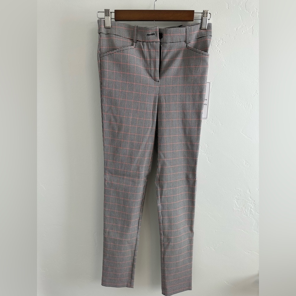 HAVE Black & Red Plaid Pants